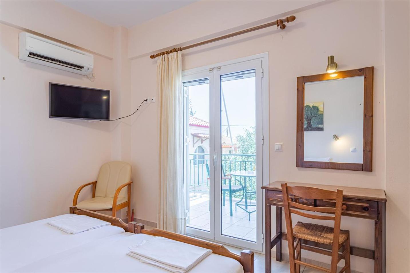 Vasiliki Apartments Ступа Экстерьер фото